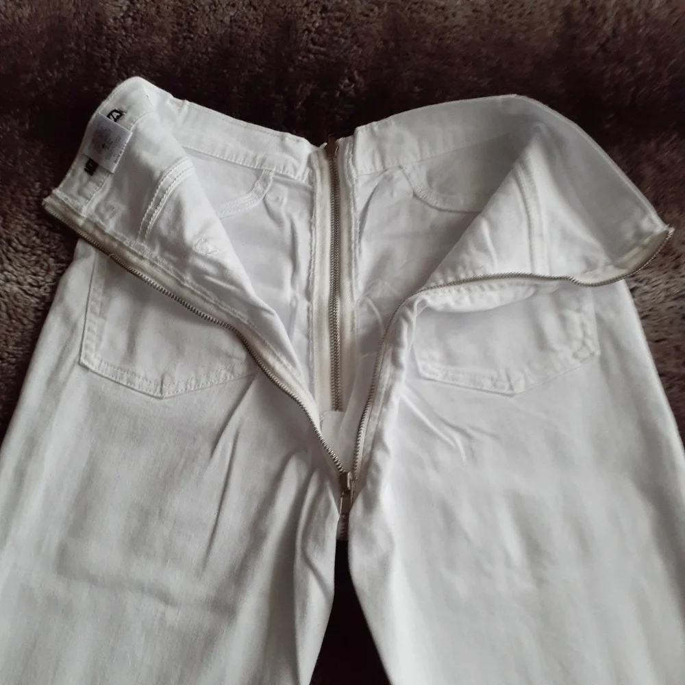 SOLD - Picture 7 of 7